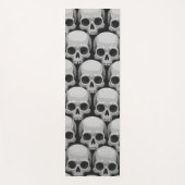 Gray Skull Pattern – Minimal Gothic Design Yogamat (Voorkant)