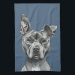 Gray Stalky Pit Bull Dog Tekening Theedoek<br><div class="desc">Dit is een portret van een grijze roofhond met wit op zijn borst. Het heeft één gehoor. Hij heeft een regale blik op zijn gezicht. Hij is aan een grote kant en heeft een groot en spiraal gezicht. Dit werd geschetst met potlood en dan digitaal gekleurd met pastel.</div>