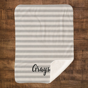 Gray Stripes Naam Monogram   Moderne bosbouw Sherpa Deken