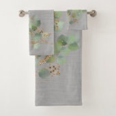 GRAY TEXTURE SAGE EUCALYPTUS BATHROOM TOWEL SET BAD HANDDOEK (Insitu)