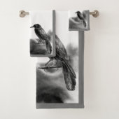 Gray Trim Black Birds - Raven Bad Handdoek (Insitu)