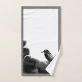 Gray Trim Black Birds - Raven Bad Handdoek (Handdoek)