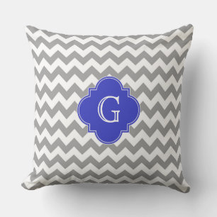 Gray White Chevron Cobalt Blue Quatrefoil Monogram Kussen