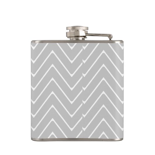 Gray & White Modern Chevron Aangepast monogram Heupfles (Achterkant)