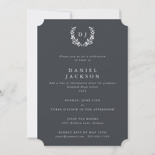 Gray + White Monogram Laurel Wreated Afstuderen Kaart (Voorkant)