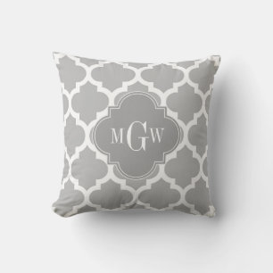Gray White Moroccan #5 Grey 3 Initiaal Monogram Kussen