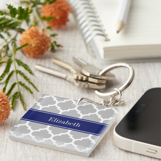 Gray White Moroccan #5 Navy Blue Name Monogram Sleutelhanger (Voorkant Rechts)