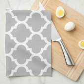 Gray White Moroccan Quatrefoil Pattern #5 Theedoek (Quarter Fold)