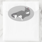 Gray & White Tuxedo Cat Ovale Sticker (Tas)