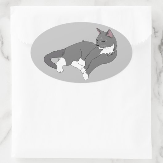 Gray & White Tuxedo Cat Ovale Sticker (Tas)