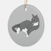 Gray & White Tuxedo Cat T-Shirt Keramisch Ornament (Links)