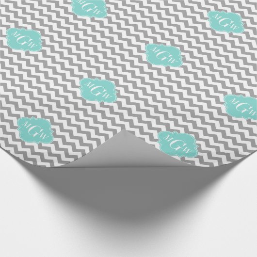Gray Wht Chevron Aqua Quatrefoil 3 Monogram Cadeaupapier (Hoek)