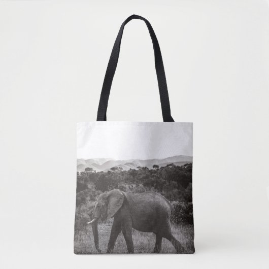 GRAYSCALE FOTO VAN GRAY ELEPHANT NEAR BOMEN TOTE BAG (Voorkant)