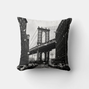GRAYSCALE FOTOGRAFIE VAN BROOKLYN BRIDGE KUSSEN