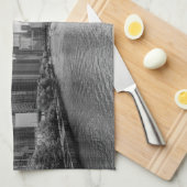 Grayscale van de Chicago River en de Trump Tower Theedoek (Quarter Fold)