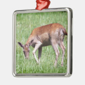 Grazing Deer Metalen Ornament (Links)