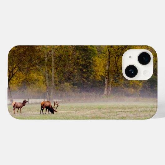 Grazing Elk Koppel iPhone Hoesje (Achterkant (horizontaal))