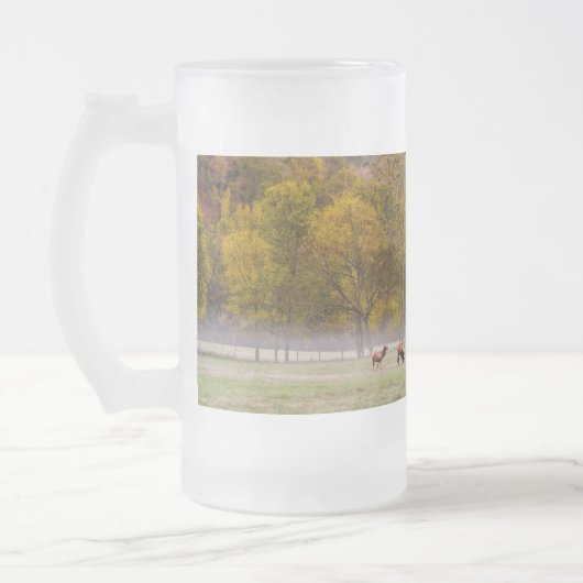 Grazing Elk Paar Frosted Beer Mok (Links)