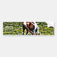 Grazing Verf Paard met gele bloemen