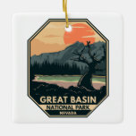 Great Basin National Park Retro Embleem Keramisch Ornament<br><div class="desc">Geweldig ontwerp van vectorillustraties van het bekken. Het park bevindt zich in de Great Basin woestijn en bevat de meeste zuidelijke slangen.</div>
