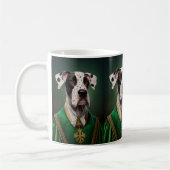Great Dane-hond in St. Patrick's Day-jurk Koffiemok (Links)