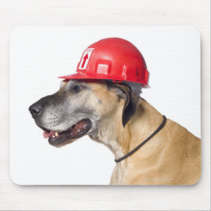 Great Dane met een rode bouwhelm Muismat