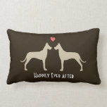 Great Dane Wedding Dogs | Aangepast voor Happy Cou Kussen<br><div class="desc">Geweldige Dane Silhouettes die elkaar met hart tegemoet zien. De tekst, "Gelukkig na"kan met uw eigen groet, namen of trouwdatum worden gepersonaliseerd. Maakt een groot geschenk voor vrijgezellenfeesten, bruiloften en mijlpaaleinen. Een decoratieve kussen voor Grote Daanliefhebbers. Bezoek de Doodle World van Jenn voor nog meer unieke hondenras kussens en diergebonden...</div>