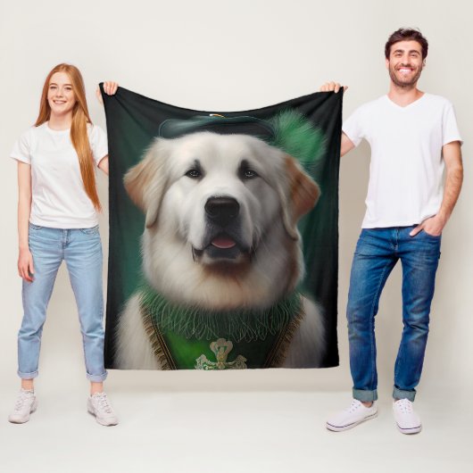 Great Pyrenees hond in St. Patrick's Day jurk Fleece Deken (In situ)