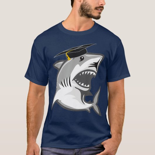 Great White Shark Graduation Cap Class of 2021 T-shirt (Voorkant)