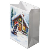 Greater Swiss Mountain Dog Snowy Cabin Santa Hat Medium Cadeauzakje (Achterkant Gekanteld)