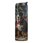 Greater Swiss Mountain Snowy Sleigh Kerstmis Thermosbeker (Gedraaid links)