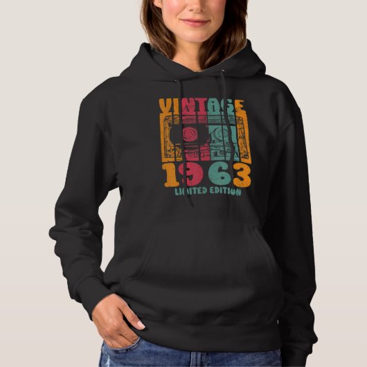 Greatest Hits 1963 Retro Birthday Hoodie (Voorkant)