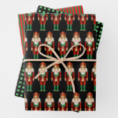 Gree and Gold kerstwarenbont Verpakkingspapier Inpakpapier Vel (In situ)