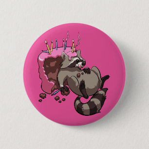 Greedy Raccoon vol met Birthday Cake Cartoon Ronde Button 5,7 Cm