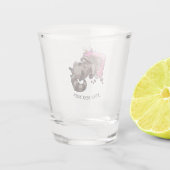 Greedy Raccoon vol met Birthday Cake Cartoon Shot Glas (Achterkant)