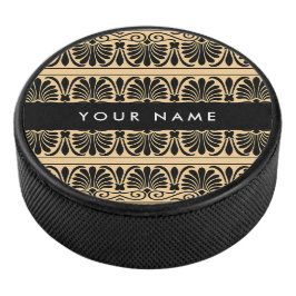 Greek Fret Arabesque Brown, Jouw naam, personalise Hockey Puck