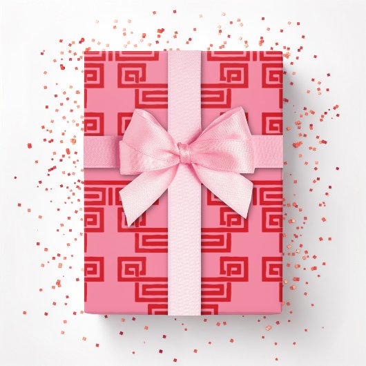 Greek Key Meander Tier in Pink and Red Cadeaupapier