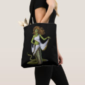 Greek Mythology Goddess Medusa Tote Bag (Dichtbij)