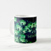 Green African Daisies Flower Art gepersonaliseerd Koffiemok (Voorkant links)