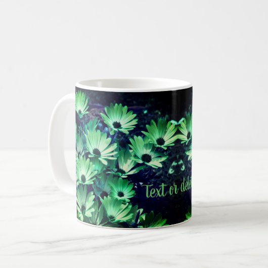 Green African Daisies Flower Art gepersonaliseerd Koffiemok (Voorkant links)