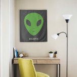 Green Alien Tapestry Wandkleed<br><div class="desc">A tapestry for those who believe or science fiction fan. It is decorated with a green alien and a customizable message "Believe"! Perfect gift to a geek!</div>