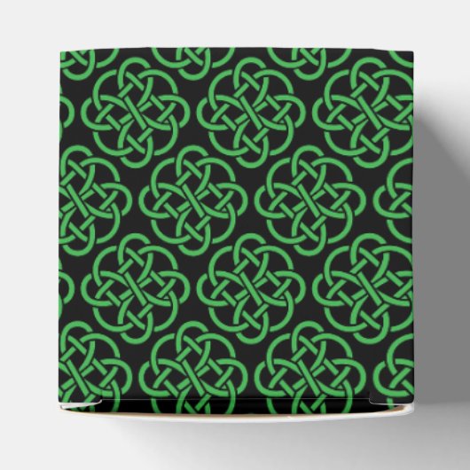 Green and Black Celtic Shield Knot Bedankdoosjes (Bovenkant)