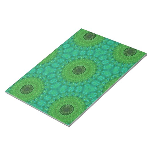 Green and Blue Circular Pattern Notepad Notitieblok (Schuin)