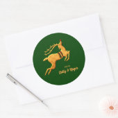 Green and Gold Reindeer op Damask Ronde Sticker (Envelop)