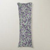 green and purple camo abstract lichaamskussen (Voorkant Verticaal)