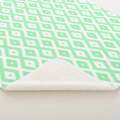 Green and white diamond pattern sherpa deken (3/4)