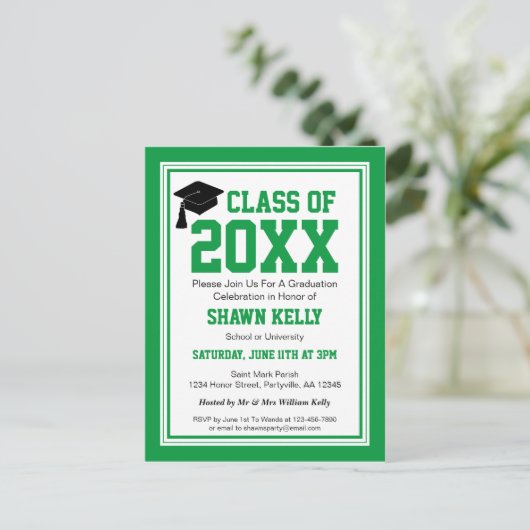 Green and White Graduation Party Uitnodiging Briefkaart (Staand voorkant)