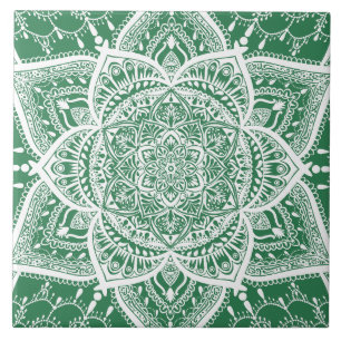 Green and White Mandala - Loergann in Rosemary Tegeltje