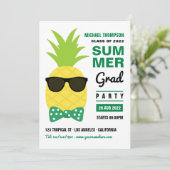 Green and White Pineapple Summer Afstudeerder Part Kaart (Staand voorkant)