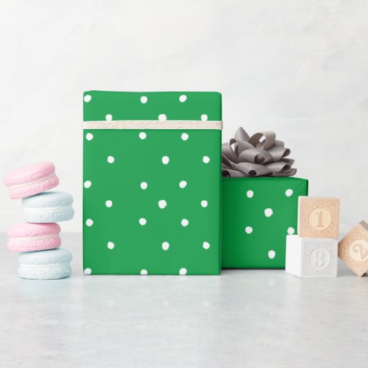 Green And White Polka Dots Cadeaupapier (Baby Shower)